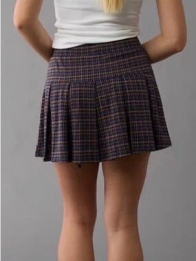 American Eagle Outfitters Navy and Brown Plaid Pleated Mini Skort
